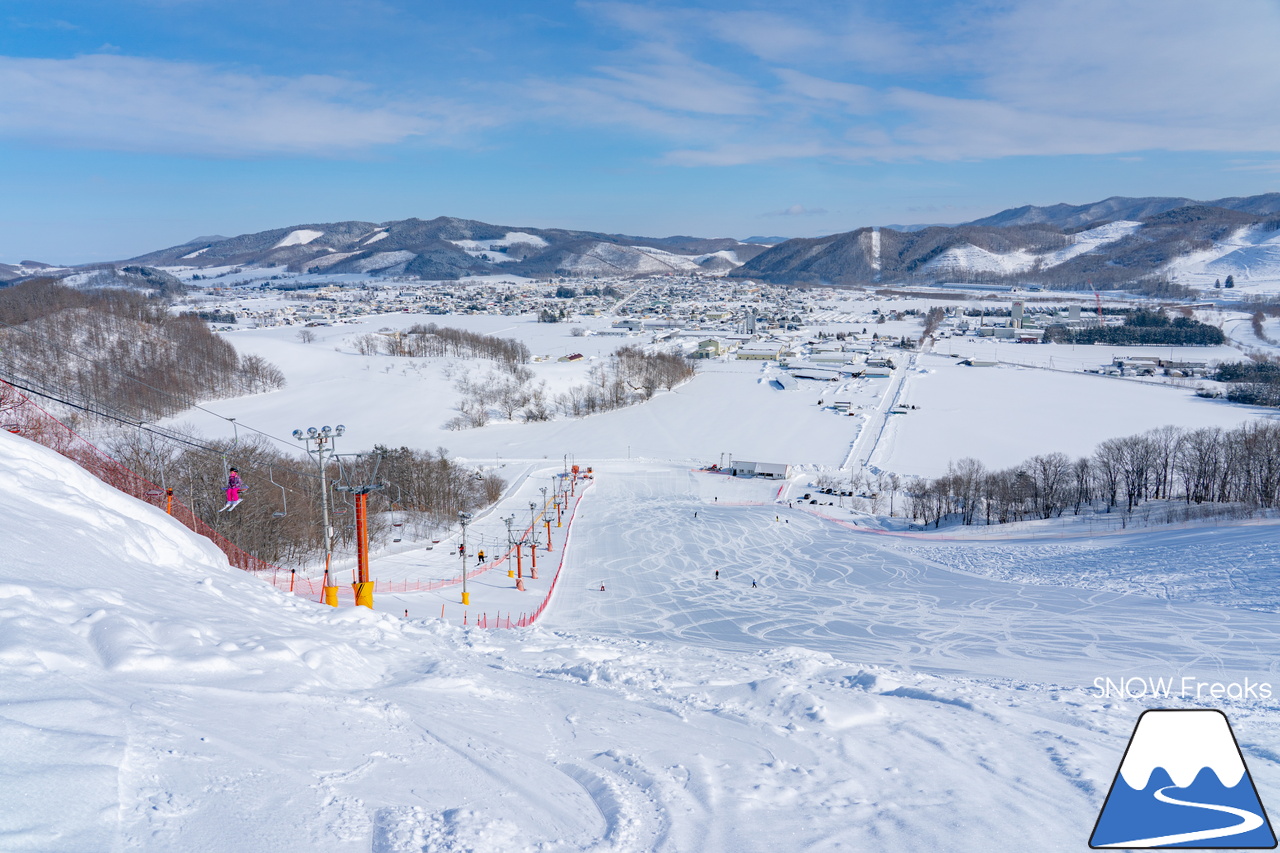 オホーツク・ローカルスキー場巡り。｜晴天粉雪の『佐呂間町営スキー場』から流氷を望む『湧別町五鹿山スキー場』へ！